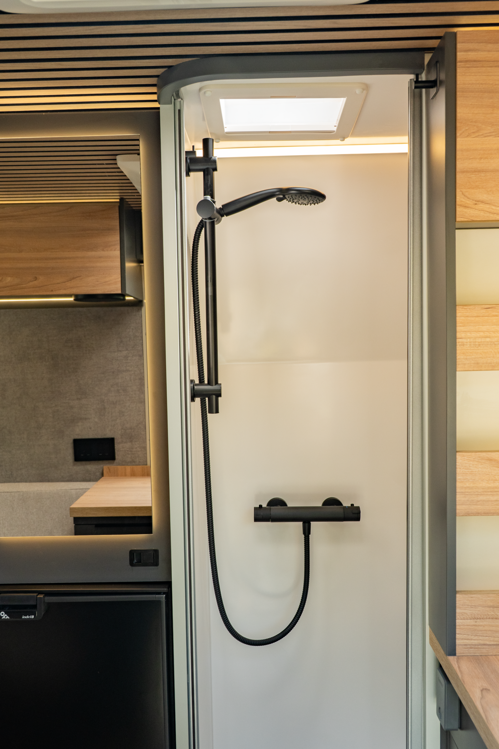 NEO Camper Gallery Image